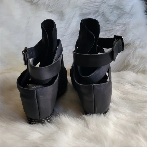 Antelope Wedge Clog - Picture 3 of 5